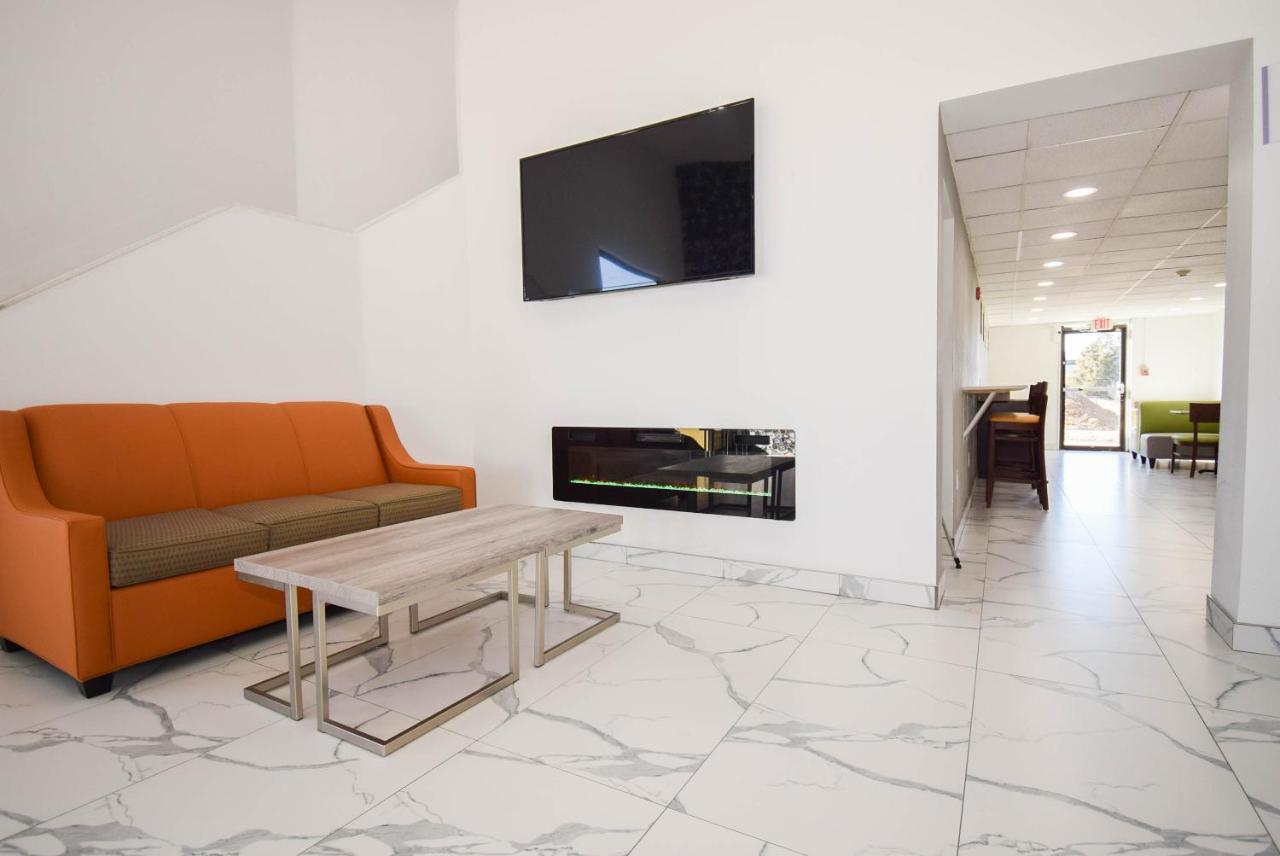 Quality Inn & Suites سولفر سبرينغز المظهر الخارجي الصورة