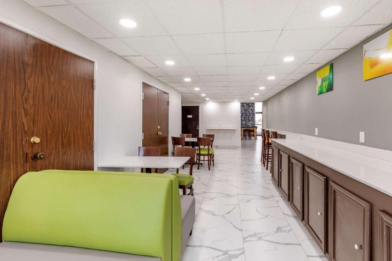 Quality Inn & Suites سولفر سبرينغز المظهر الخارجي الصورة